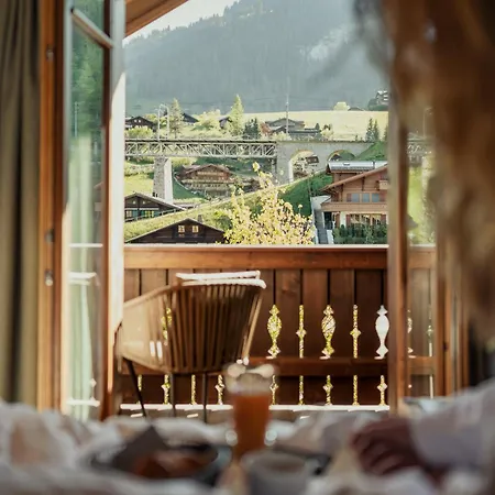 Ξενοδοχείο Miiro The Mansard 4*